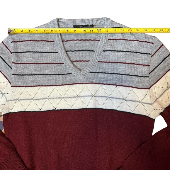 Vintage Andrew St John Long Sleeve V Neck Sweater Striped, Large - Picture 9 of 12